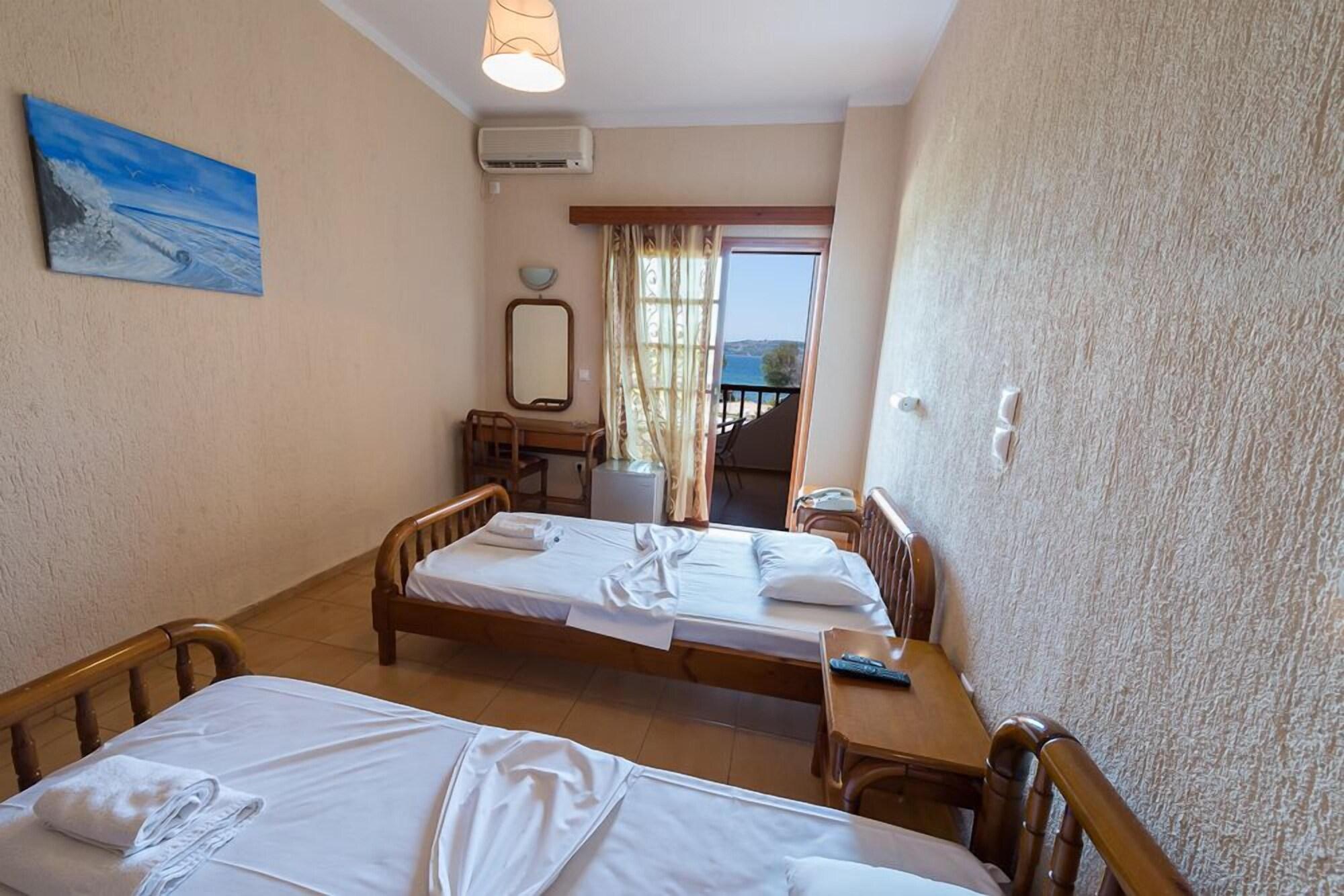 Galaxy Hotel Аргостолион Экстерьер фото