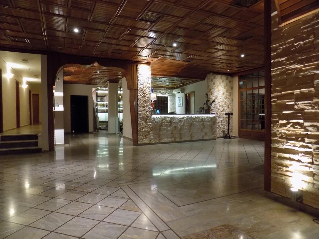 Galaxy Hotel Аргостолион Экстерьер фото
